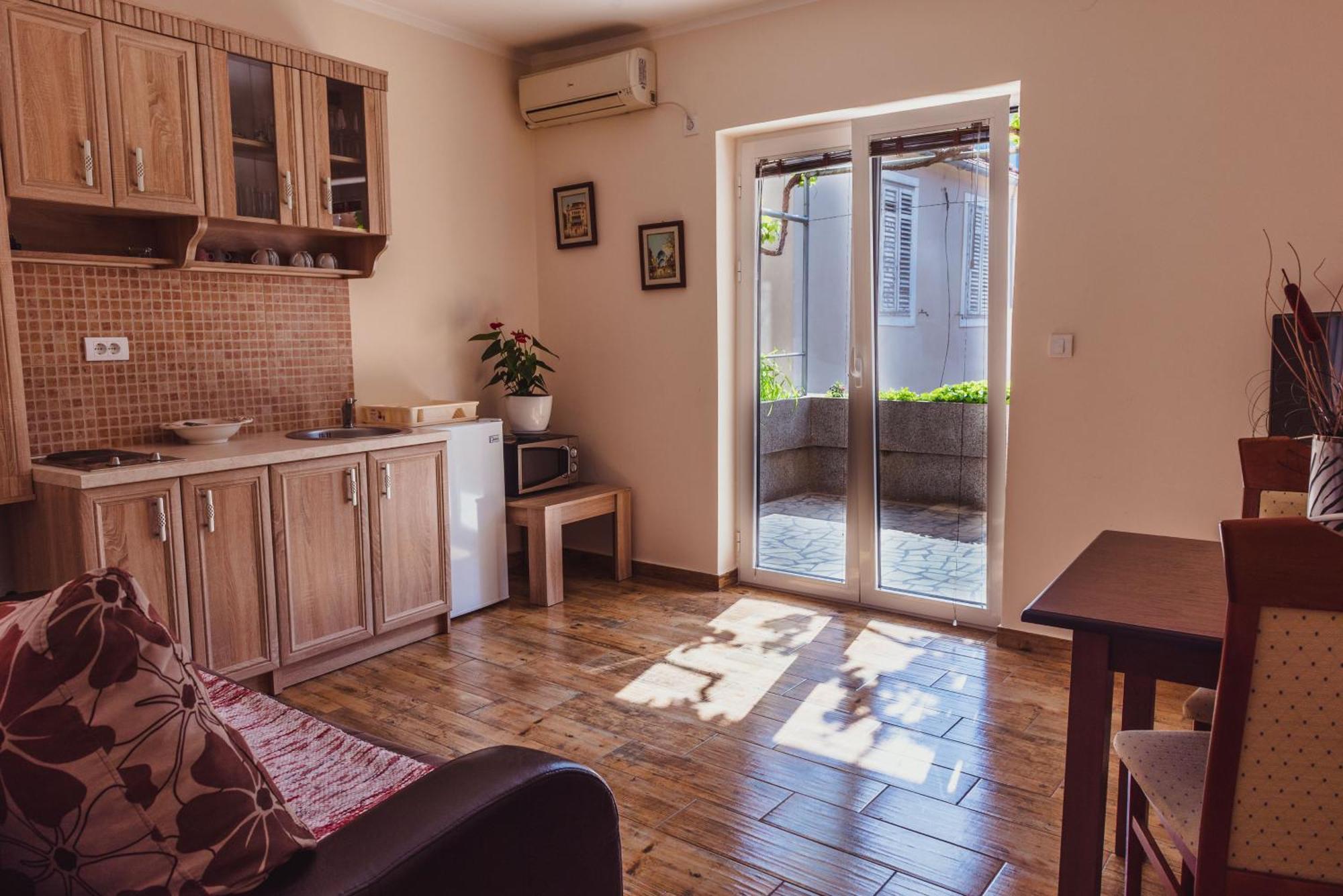 Apartments Krstos Place Κότορ Εξωτερικό φωτογραφία